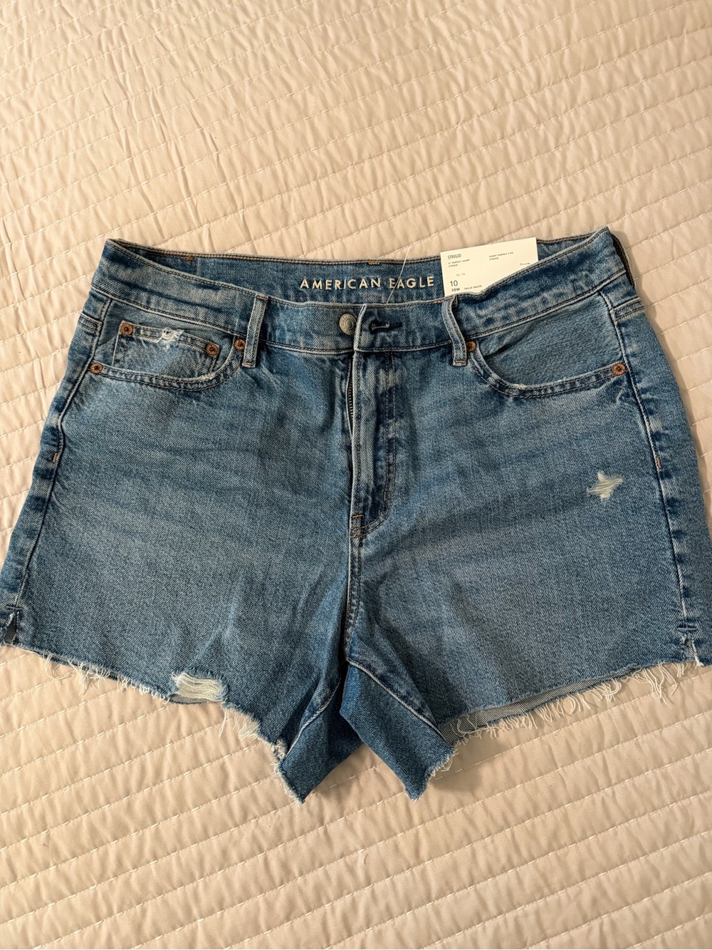 AE 4" Perfect Short - Picture 3 of 4